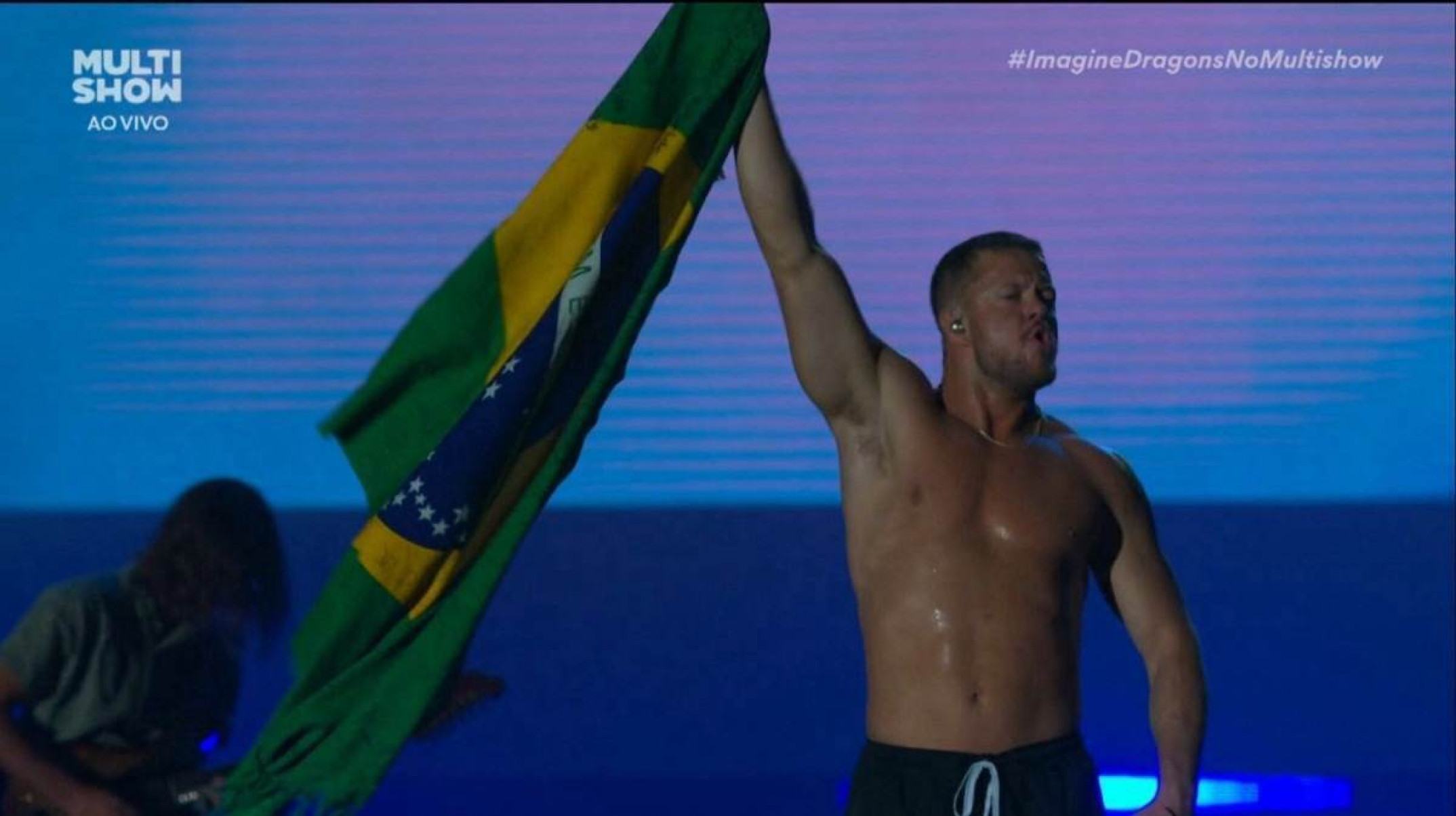 Rock in Rio: Vocalista do Imagine Dragons faz show sem camisa