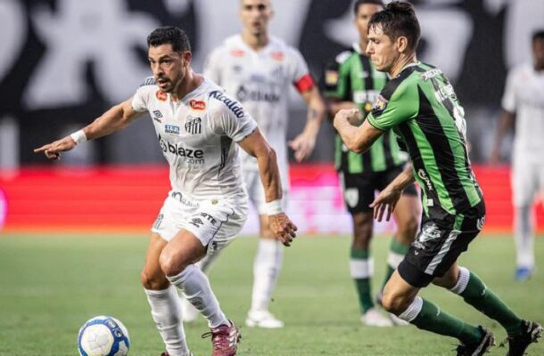 Santos levou a melhor no reencontro com o América-MG -  (crédito: Foto: Raul Baretta/ Santos FC)