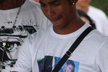 Familiares se despedem de João Miguel. "Por que fizeram isso com você?"