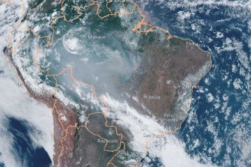 Imagem da Nasa mostra impacto da nuvem de fumaça sobre o Brasil