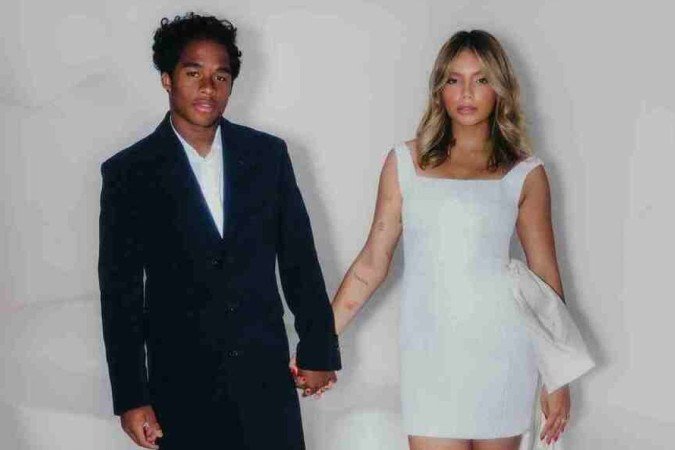 Gabriely ganhou notoriedade após assumir o relacionamento com o atleta e sempre marcou presença nos jogos do marido -  (crédito: Reprodução/Instagram (@gabrielymiiranda))