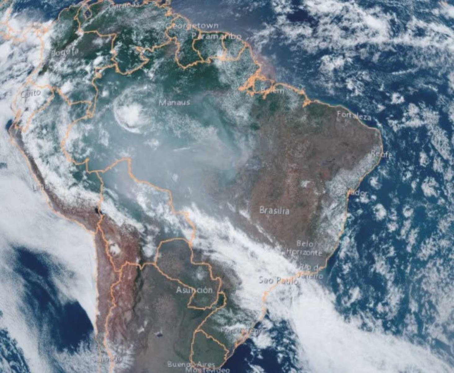 Imagem da Nasa mostra impacto da nuvem de fumaça sobre o Brasil