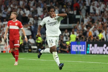 Endrick marcou o terceiro gol do Real Madrid na vitória por 3 x 1 contra o Stuttgart, atual vice-campeão alemão  -  (crédito: Pierre-Philippe MARCOU / AFP)