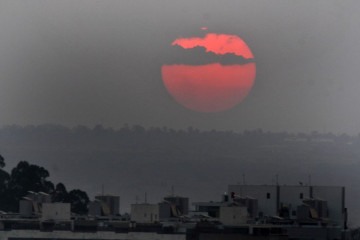 Com a chegada das fumaças, a intensidade dos poluentes prejudiciais à saúde se tornam maiores -  (crédito: Minervino Júnior/CB/D.A.Press)