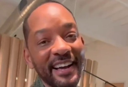 Will Smith desembarcou no aeroporto de Guarulhos, em São Paulo, no domingo 15/9. E se prepara para a apresentação no Rock in Rio. Será seu primeiro show no Brasil. Apesar da maior fama como ator, Smith é rapper e começou a carreira como músico. -  (crédito: Reprodução de redes sociais )