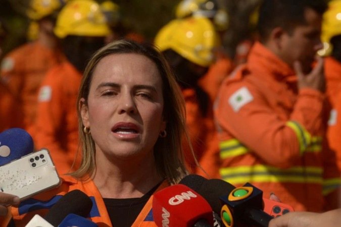  17/09/2024 Credito: Ed Alves/CB/DA.Press. Cidades. Parque Nacional de Brasilia - Bombeiros - Preparativos - Presença da Vice Governadora Celina Leão.
