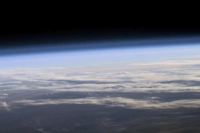 Uma visão da atmosfera da Terra vista do espaço -  (crédito: NASA)