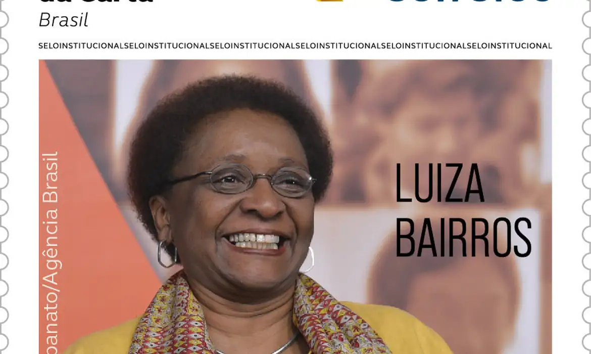 Selo dos Correios celebra Luiza Bairros, ex-ministra e ativista negra -  (crédito: EBC)