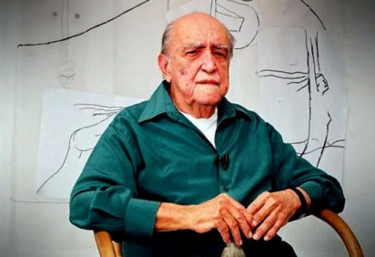 Doze anos após sua morte em  2012,  aos 104 anos de idade, Oscar Niemeyer ainda influencia a arquitetura mundial. Neste ano (2024), sites especializados em empreendimentos imobiliários destacaram um lançamento de luxo em Miami que adota curvas inspiradas no estilo do brasileiro. -  (crédito: Reprodução do site vivadecora.com.br/pro/oscar-niemeyer)