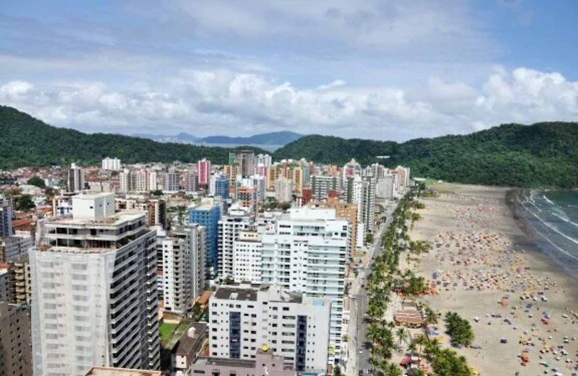 Praia Grande (SP) lança dois concursos com salários acima de R$ 17 mil