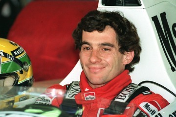 Antiga equipe de Ayrton Senna apresenta pintura com homenagem ao piloto - 