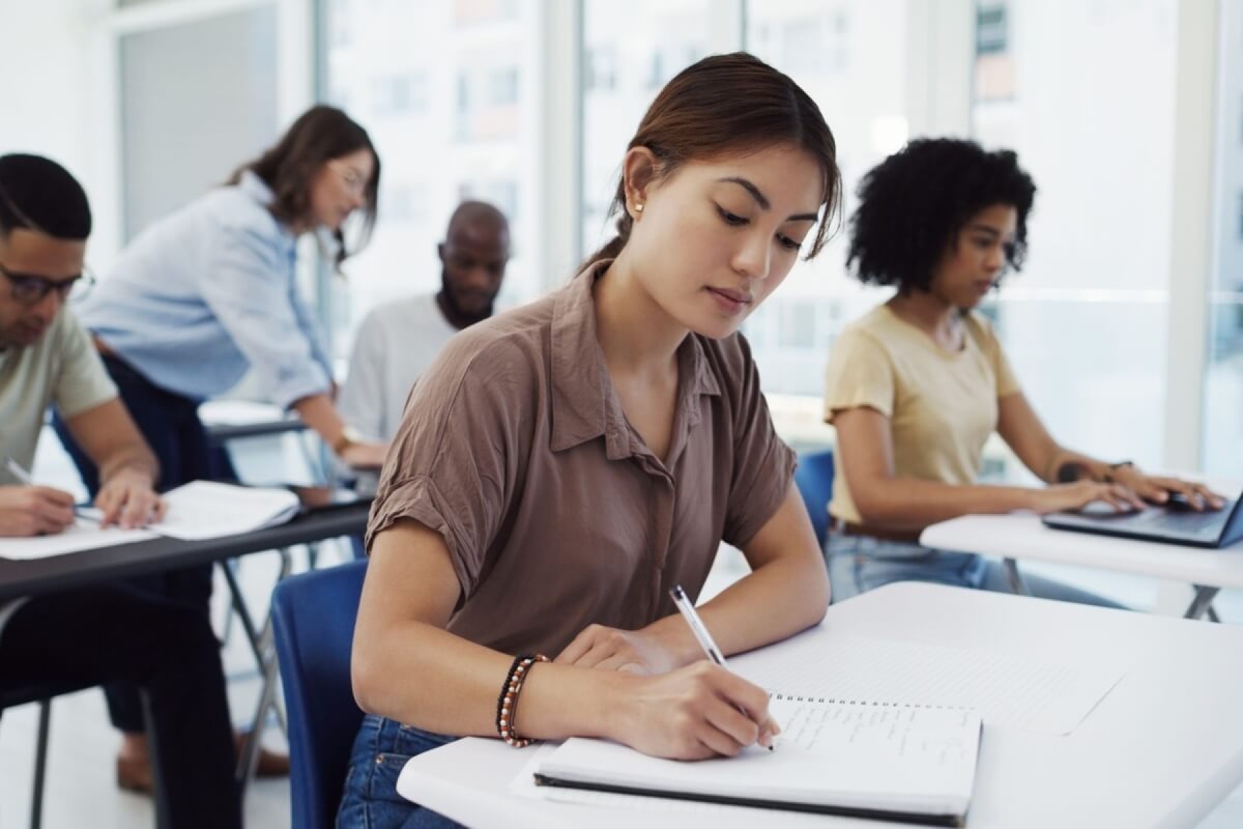 Nesta reta final dos estudos, é importante focar nos temas mais recorrentes na prova do Enem (Imagem: PeopleImages.com - Yuri A | Shutterstock) -  (crédito: EdiCase)