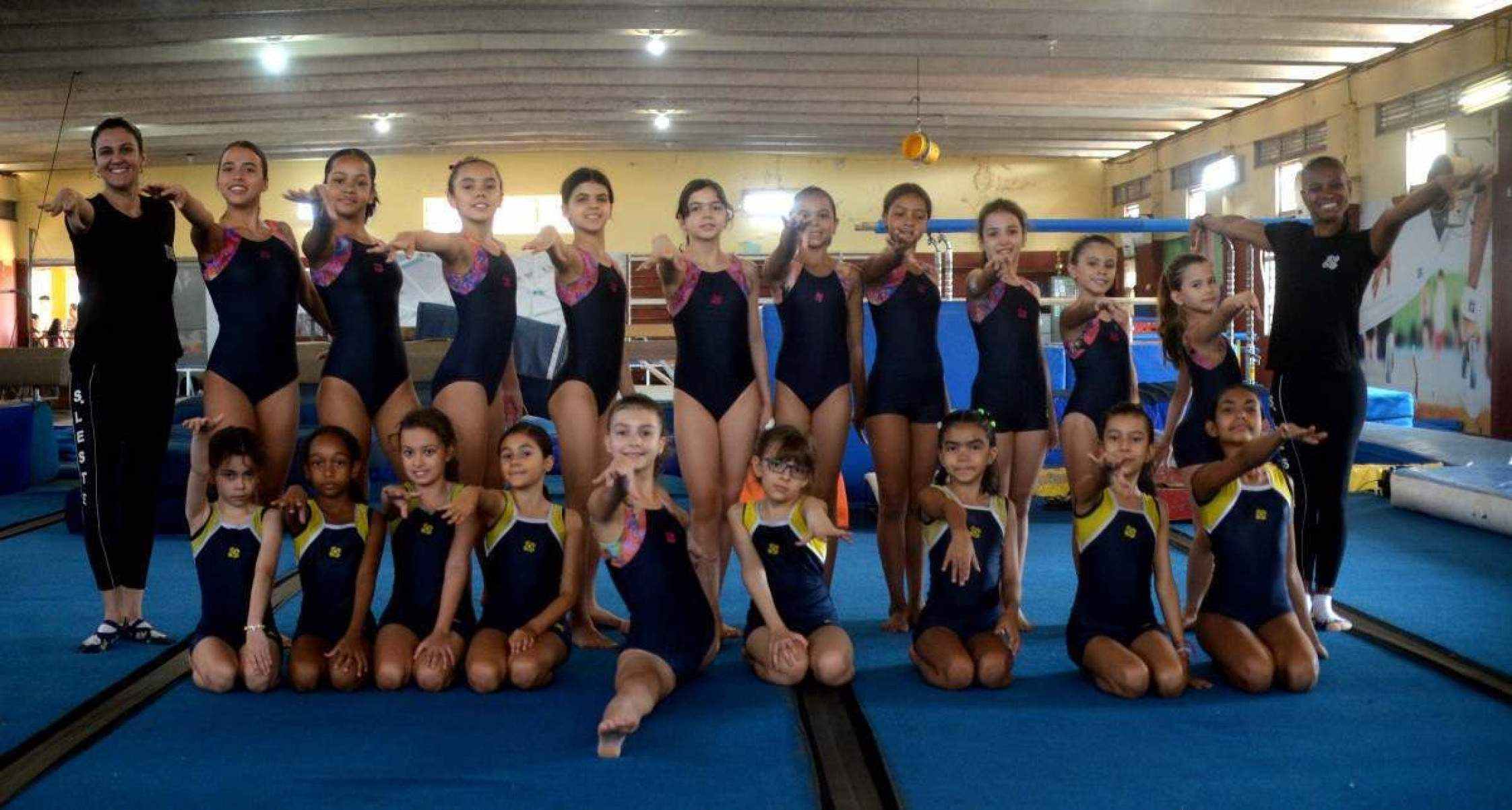 Aula de ginastica artistica no CEM Setor Leste