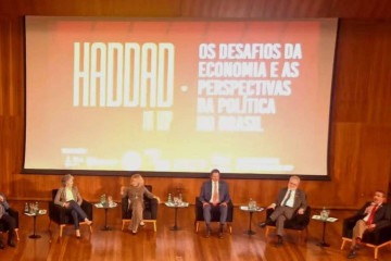 O ministro Fernando Haddad, em palestra sobre 'Os desafios da Economia e as perspectivas da Política no Brasil', em auditório da USP -  (crédito:  Reprodução/USP)