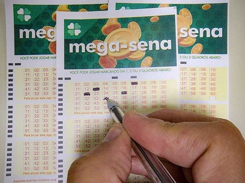 MEGA-SENA
     -  (crédito: Rafa Neddermeyer/Agência Brasil/Arquivo)