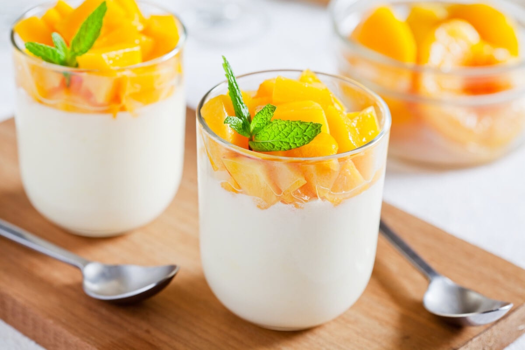 Panna cotta de pêssego (Imagem: mpephotos | Shutterstock) -  (crédito: EdiCase)