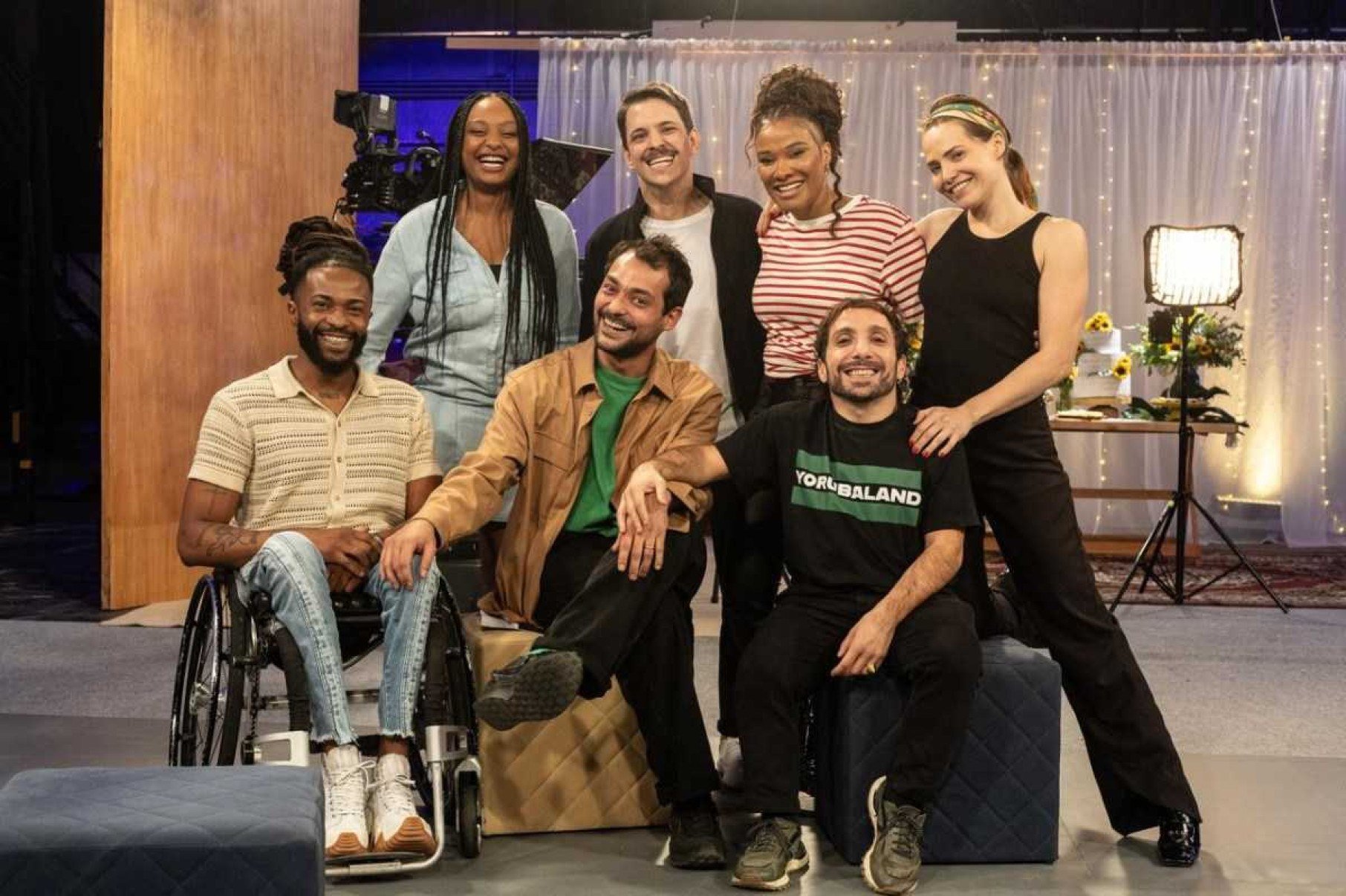 Com Eduardo Steblitch e Leticia Colin, "Falas de acesso" traz experimentos sociais, humor e visibilidade na exibição "Falas de acesso" traz experimentos sociais, humor e visibilidade na exibição