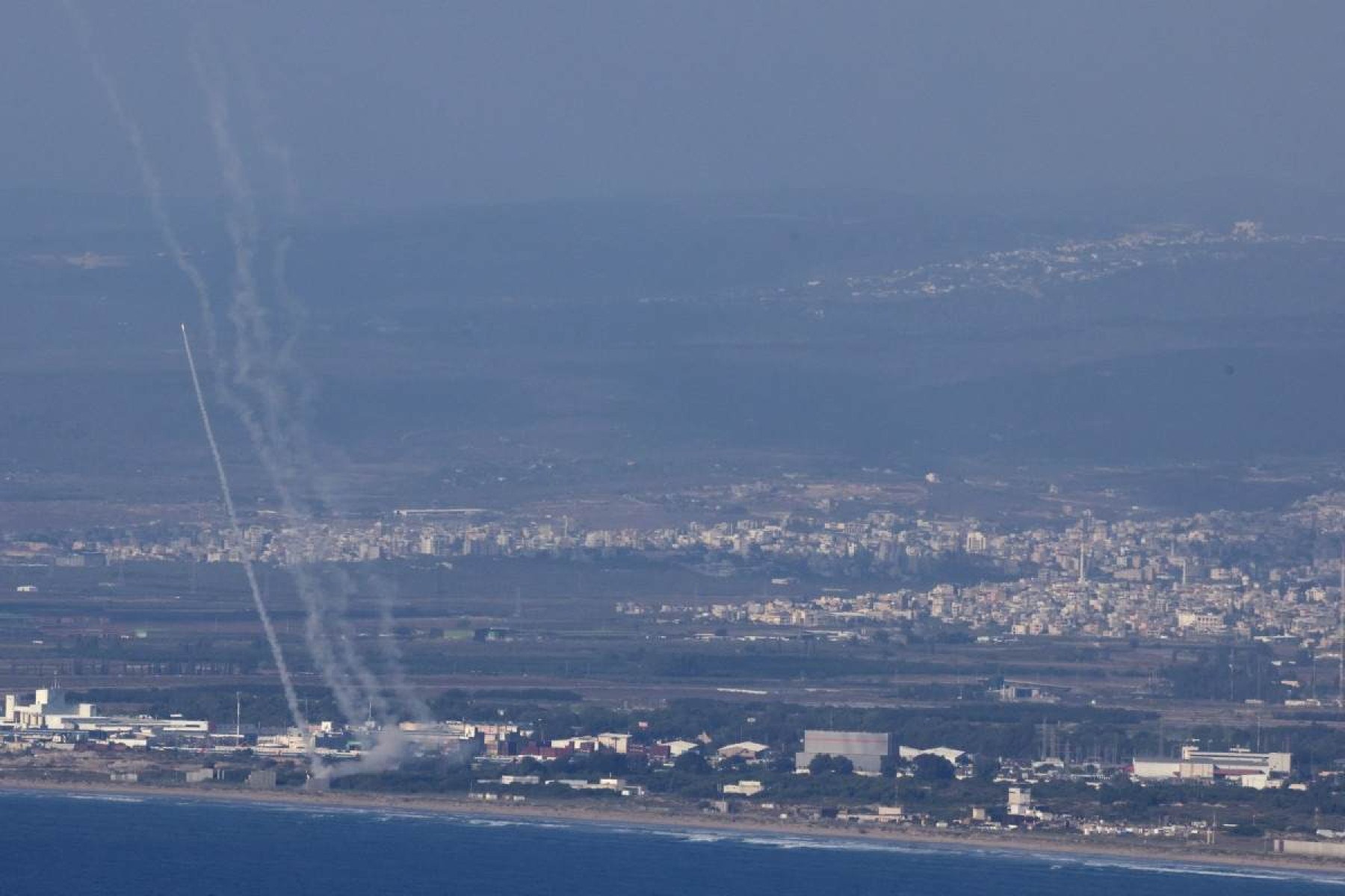 Sistema de defesa antiaérea Iron Dome dispara foguete, perto de Haifa, no norte de Israel 