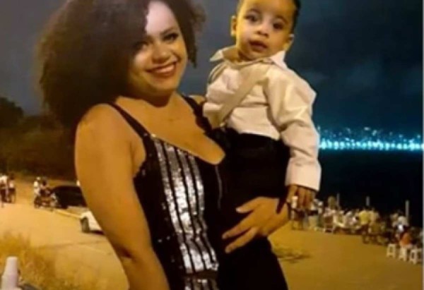 Maria Rosália Gonçalves Mendes, de 26 anos, foi presa suspeita de assassinar e degolar o filho de 6 anos -  (crédito: Reprodução Tv Tambaú/SBT Paraíba )