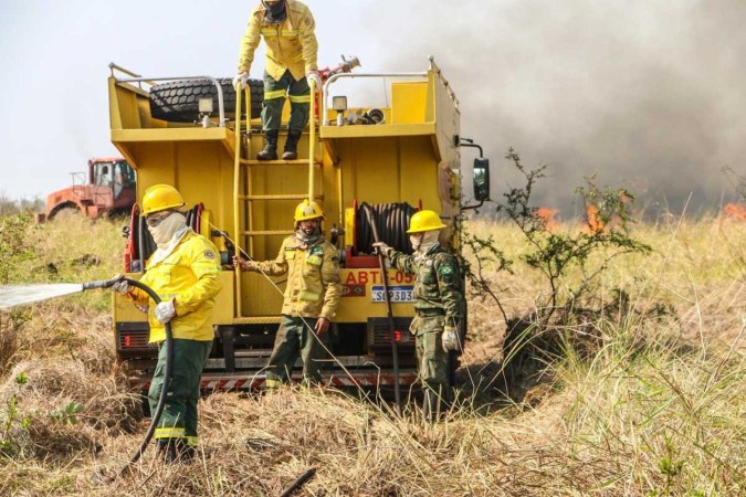 Operação Tucumã prestará apoio logístico e operacional aos agentes de combate ao fogo na região da Amazônia Legal -  (crédito: Comando Militar do Oeste)