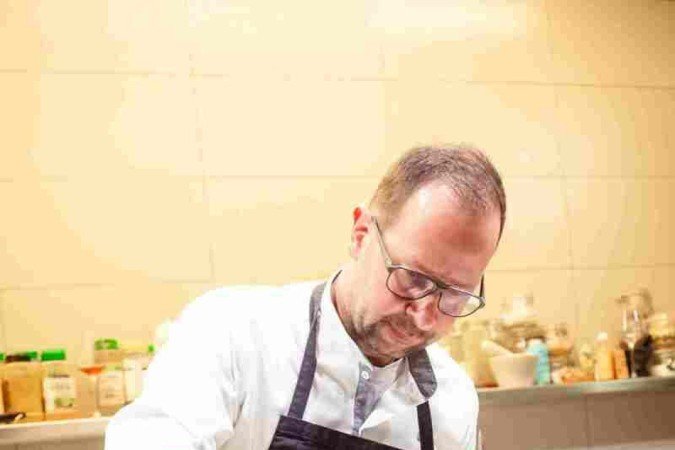 Favas Contadas. Liana Sabo. Chef alemão Tobias Foellbach é nomeado Embaixador da Gastronomia da São Paulo Oktoberfest 2024.