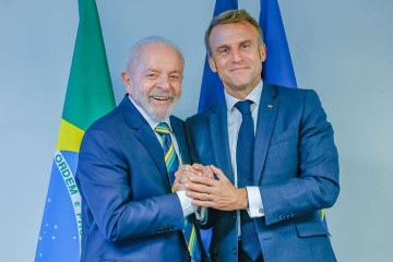 Lula e o presidente da França, Emmanuel Macron, realizaram encontro bilateral em Nova Iorque, após reunião sobre democracia e extremismos -  (crédito:  Ricardo Stuckert / Presidência da República)