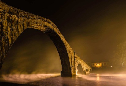 Na Europa, existem várias pontes envoltas em lendas diabólicas que, por isso, são chamadas de Pontes do Diabo. Elas estão espalhadas por vários países.  São dezenas, sempre com lendas bem parecidas.  -  (crédito: jhonny best pixabay)