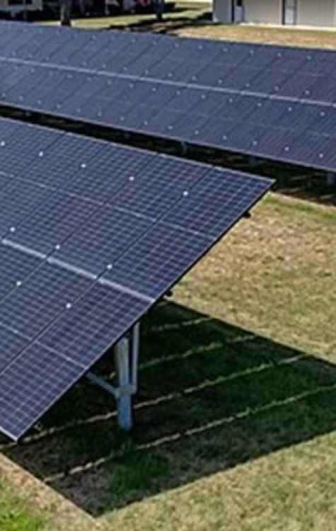 O consumo da energia solar tem vantagens: &eacute; fonte renov&aacute;vel e inesgot&aacute;vel de energia, n&atilde;o polui e requer &aacute;reas menos extensas para ser produzida. -  (crédito: Wikideas1/Wikimedia Commons)