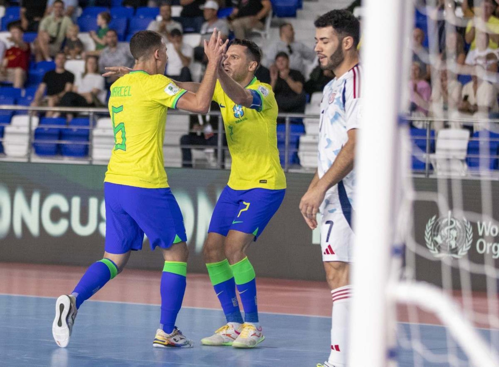 Copa do Mundo de Futsal: Brasil vence Costa Rica por 5 x 0 e avança 