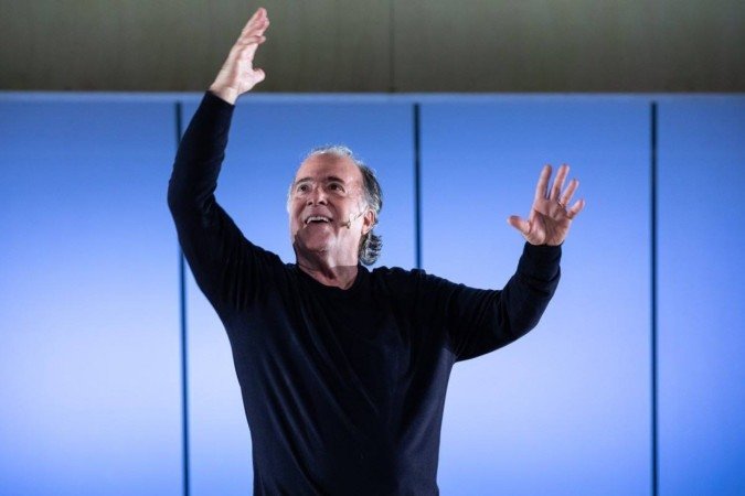 O que só sabemos juntos
Com Denise Fraga e Tony Ramos. Hoje, amanhã e sábado, às 17h e às 20h, no Teatro Planalto (Centro de Convenções Ulysses Guimarães - SDC - Eixo Monumental). Ingressos: a partir de R$ 20,00 (meia) e R$ 40. Não recomendada para menores de 12 anos
