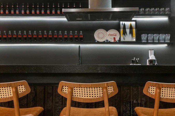 A escolha pela pedra São Gabriel se deu pela durabilidade e cor da pedra, que orna com o projeto como um todo