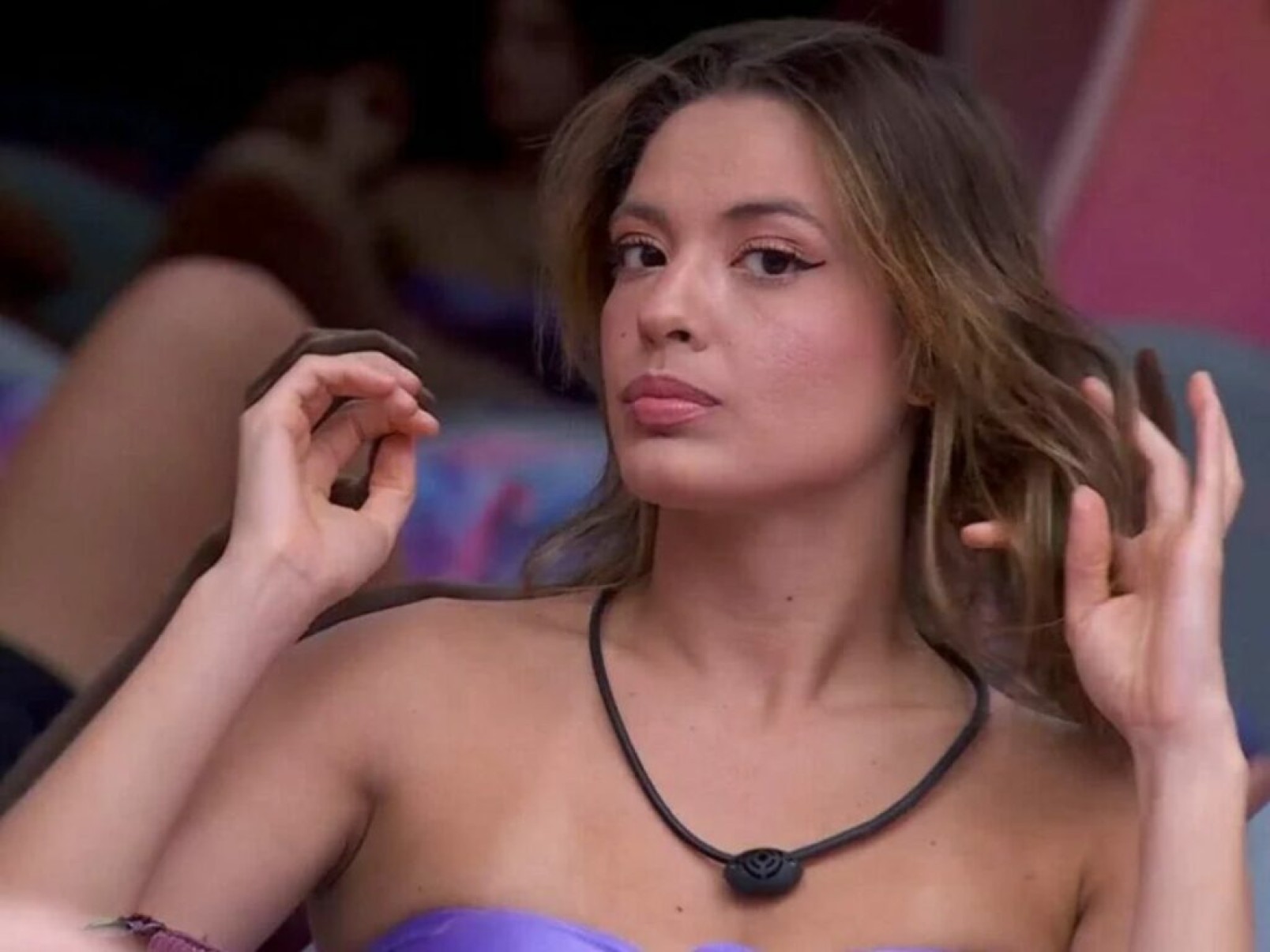 No ar em 'Família é tudo', ex-bbb Beatriz Reis afirma que sofre preconceito por fazer novela