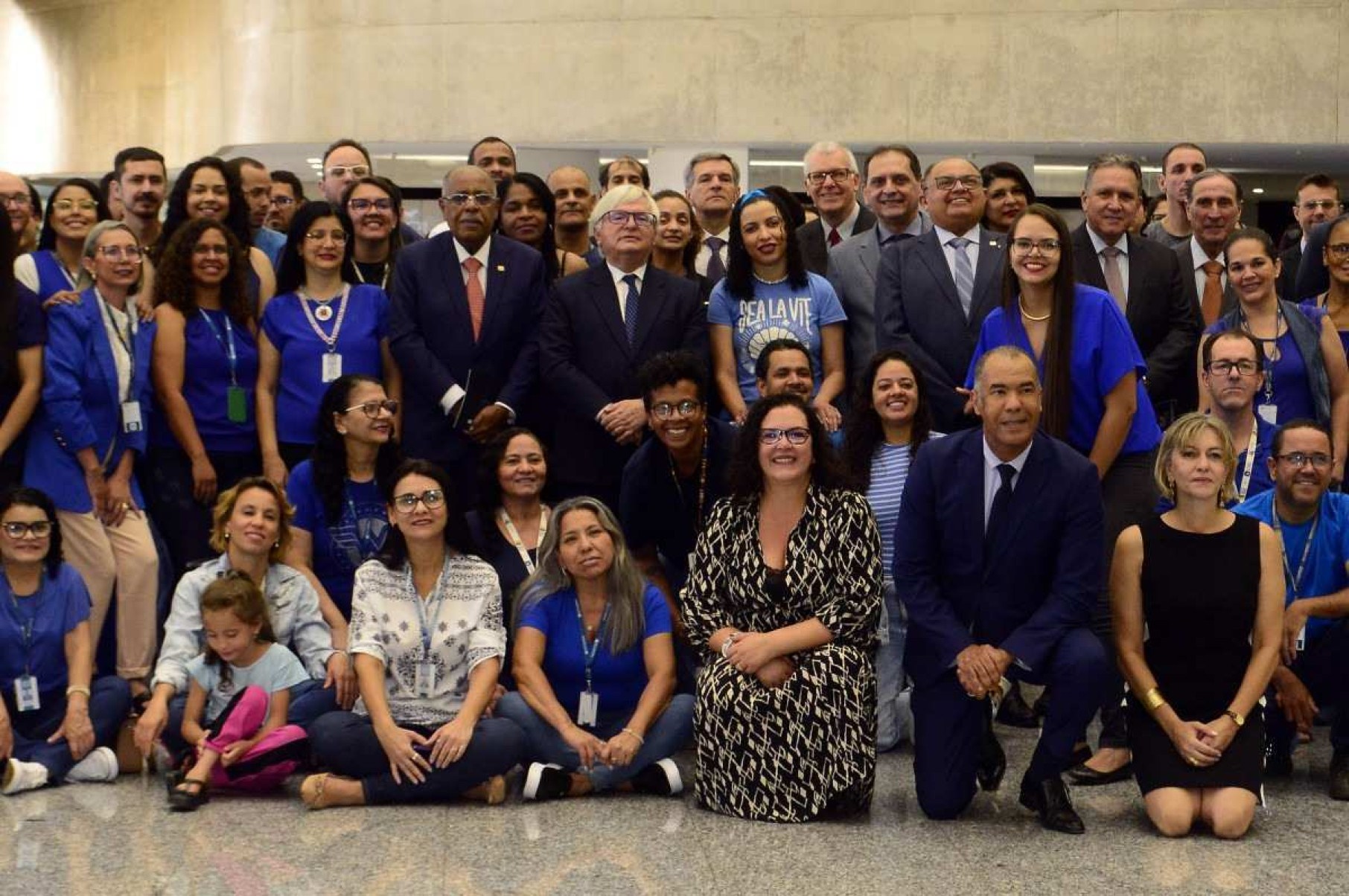 Ao final do evento, colaboradores se reuniram para foto no Espaço Cultural