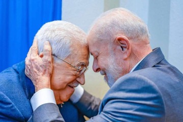 O encontro ocorreu em Nova York, onde os dois presidentes participam da Assembleia Geral das Nações Unidas -  (crédito: Ricardo Stuckert/PR)