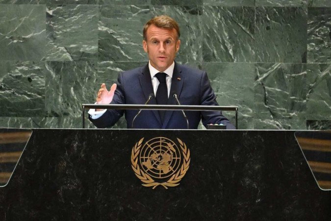 Para Macron, os conflitos em andamento no mundo atualmente levantam dúvidas sobre a capacidade da comunidade internacional de garantir a execução da carta da ONU -  (crédito: TIMOTHY A. CLARY / AFP)