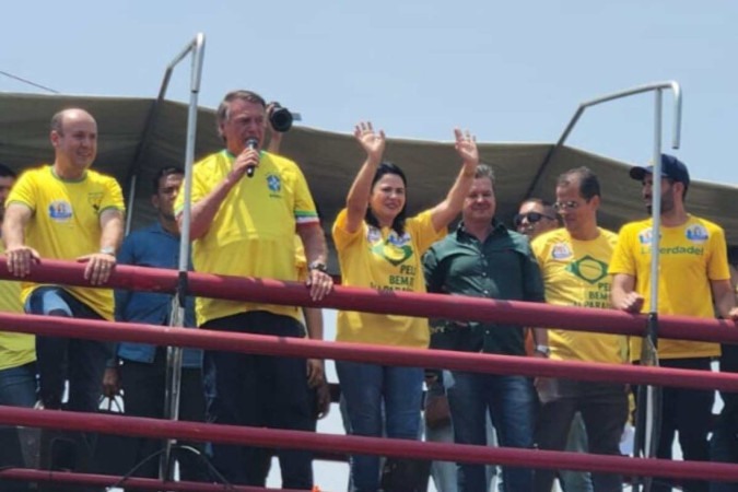 A senadora Damares Alves e a vice-governadora do DF Celina Leão também compareceram ao evento em prol de Maria Yvelônia, do Solidariedade
 -  (crédito: Eduarda Esposito/CB/D.APress)