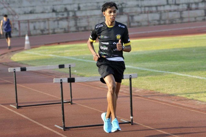 A inspiração internacional do brasiliense é o medalhista estadunidense Grant Holloway