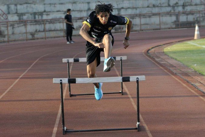 O sonho de ser atleta profissional é inspirado pelos pais desde a infância, com cuidado para não pular etapas