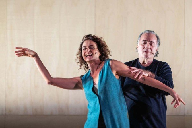 O que só sabemos juntos
Com Denise Fraga e Tony Ramos. Hoje, amanhã e sábado, às 17h e às 20h, no Teatro Planalto (Centro de Convenções Ulysses Guimarães - SDC - Eixo Monumental). Ingressos: a partir de R$ 20,00 (meia) e R$ 40. Não recomendada para menores de 12 anos
