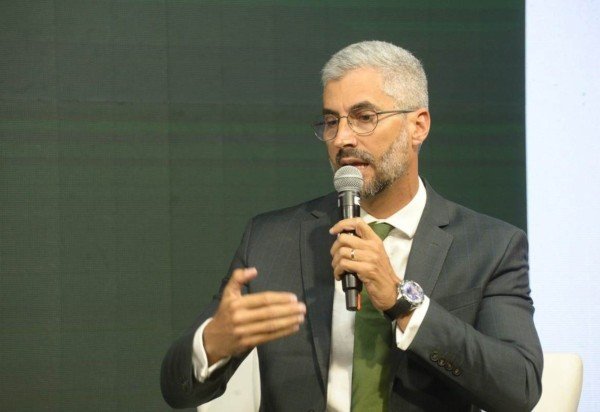 ED ALVES/CB/D.A.Press