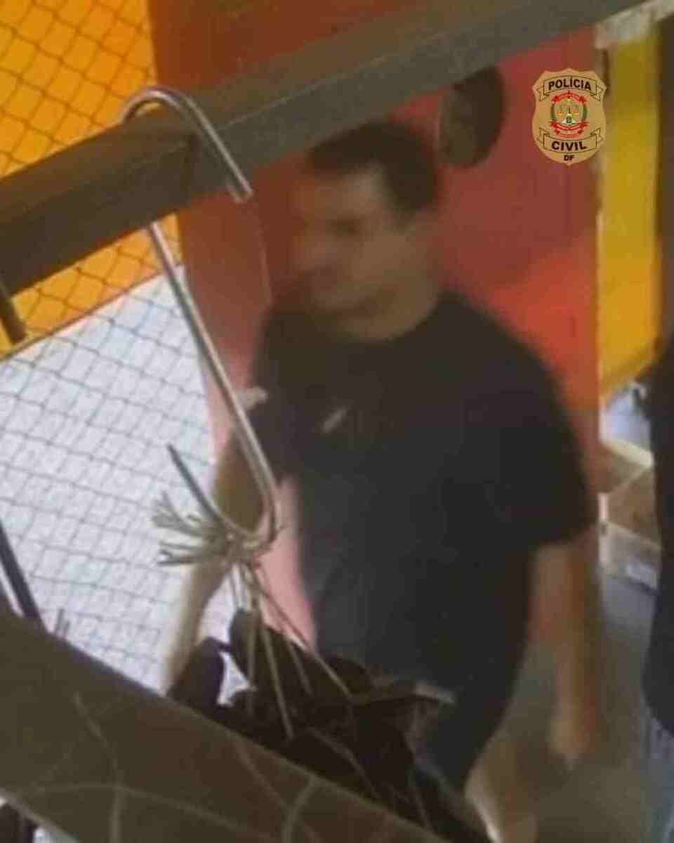 Suspeito teria exposto órgão genital próximo a mulher em 16/07/2024