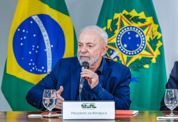 'Só aparecem nos jornais os líderes que eles querem matar, mas as pessoas inocentes que morrem não aparecem', disse Lula. -  (crédito:  Ricardo Stuckert / PR)