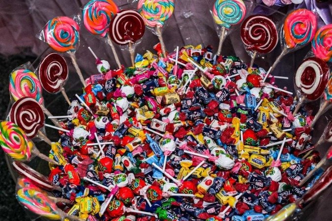 Distribuição de doces em homenagem aos santos
