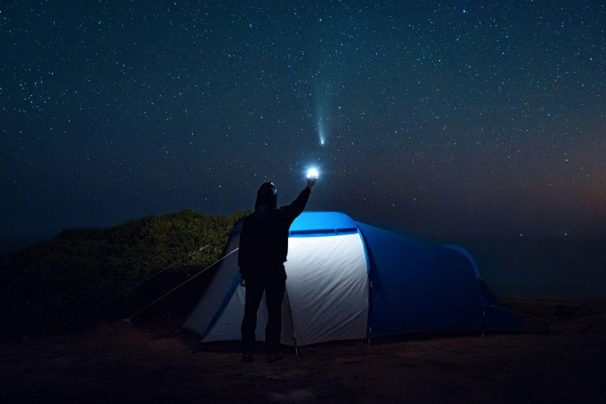 Como observar passagem do 'cometa do século' -  (crédito: BBC Geral)