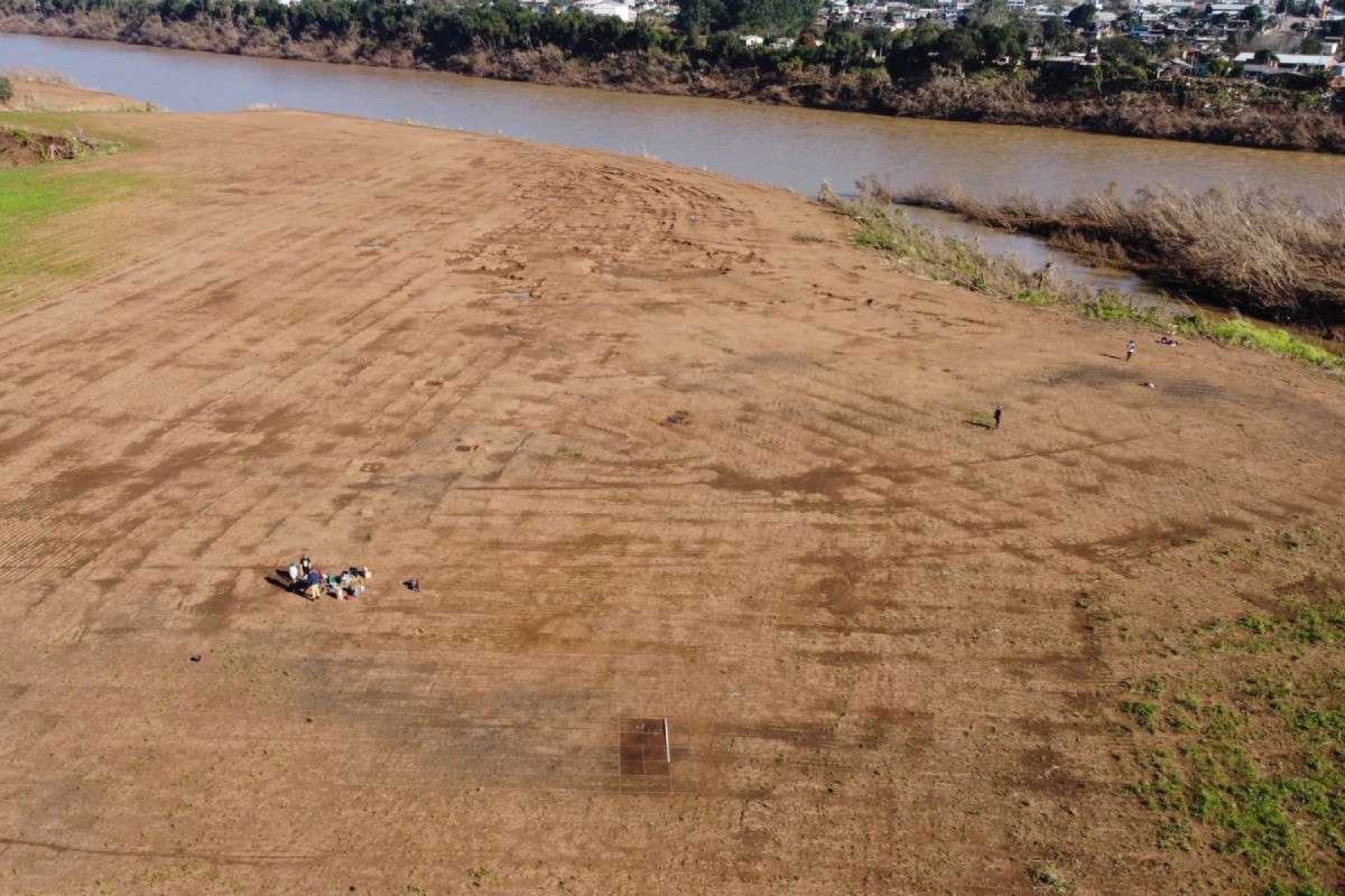 Escavações em sítio arqueológico em Roca Sales descobriram vestígios de aldeia indígena Guarani após enchentes no Rio Grande do Sul