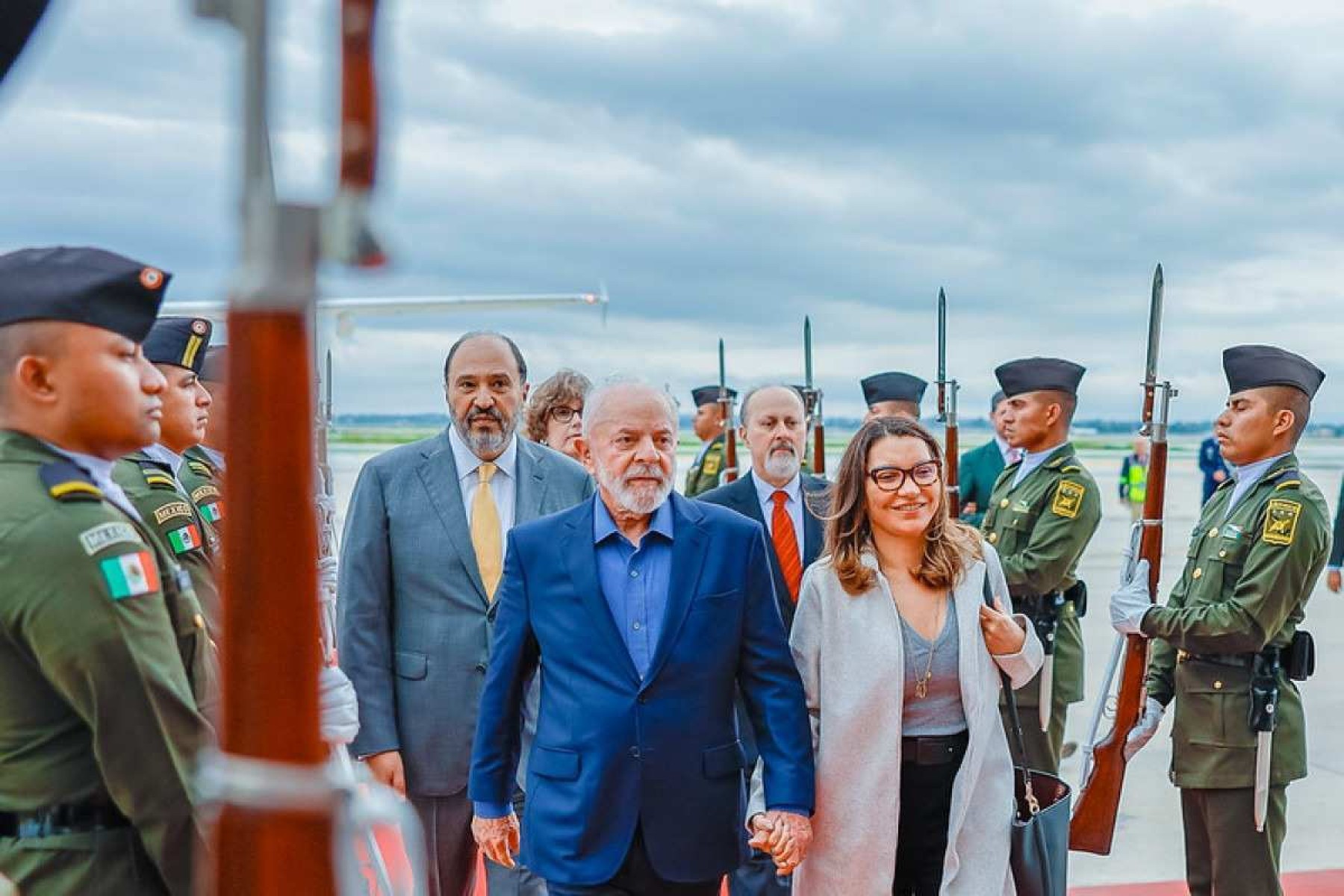 Lula chega ao México para posse de Sheinbaum e tentará discutir Venezuela