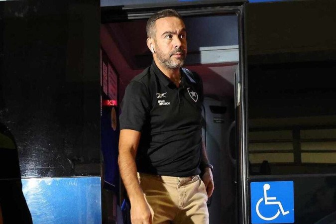 Artur Jorge elogiou a festa da torcida em Brasília e garantiu foco total do clube na luta pelos títulos do Brasileirão e da Libertadores -  (crédito: Vítor Silva/Botafogo)