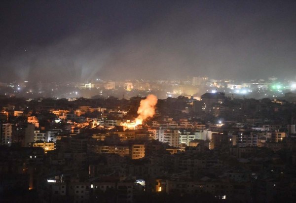 Bombardeios no Líbano deixaram 95 mortos nessa segunda-feira (30/9)   -  (crédito: FADEL ITANI / AFP)