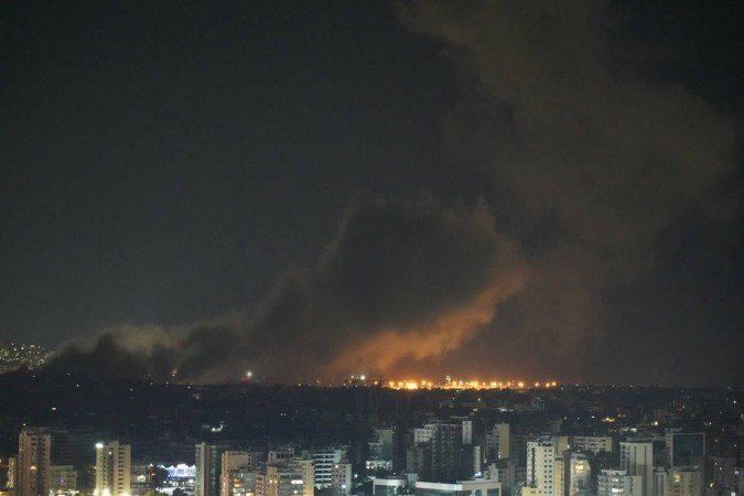 As explosões ocorrem em todo país, sobretudo em Beirute e ao sul, autoridades estrangeiras recomendam deixar a região