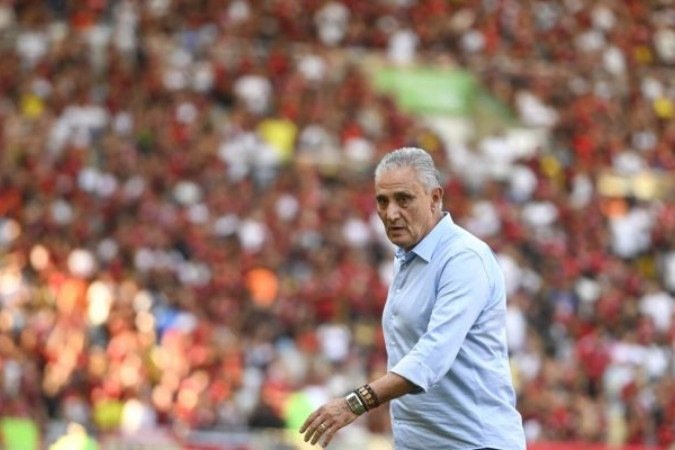 Tite tinha mais três meses de contrato e vai receber pouco mais que R$ 3 milhões -  (crédito: Marcelo Cortes/Flamengo)